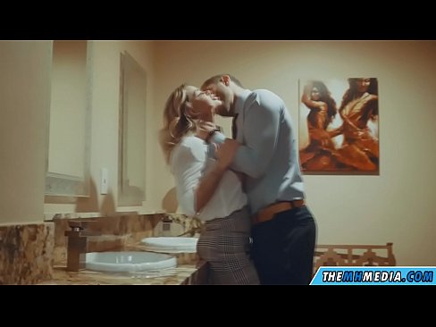 ❤️ Amikor egy bögyös szőke elcsábít egy nyilvános WC-ben ️ Orosz pornó at hu.hentai-id.ru ️